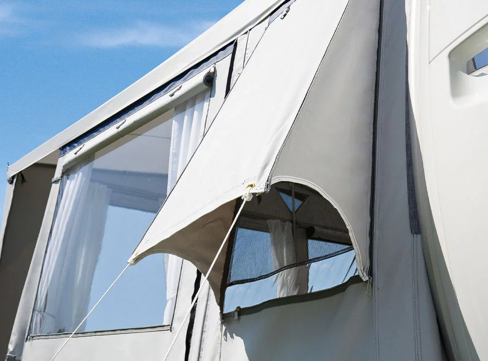 dia4254_ambassador_III